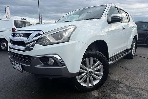 2017 Isuzu MU-X LS-T