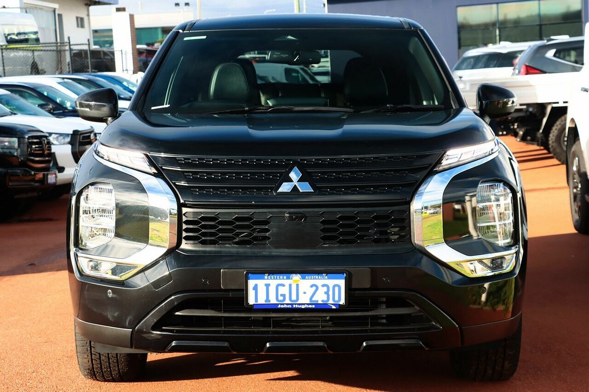 2024 Mitsubishi Outlander Black Edition ZM