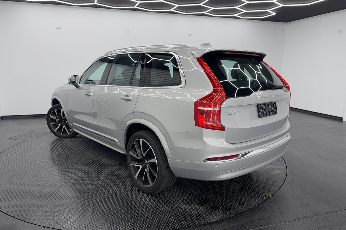 2023 Volvo XC90 Ultimate B6 Bright