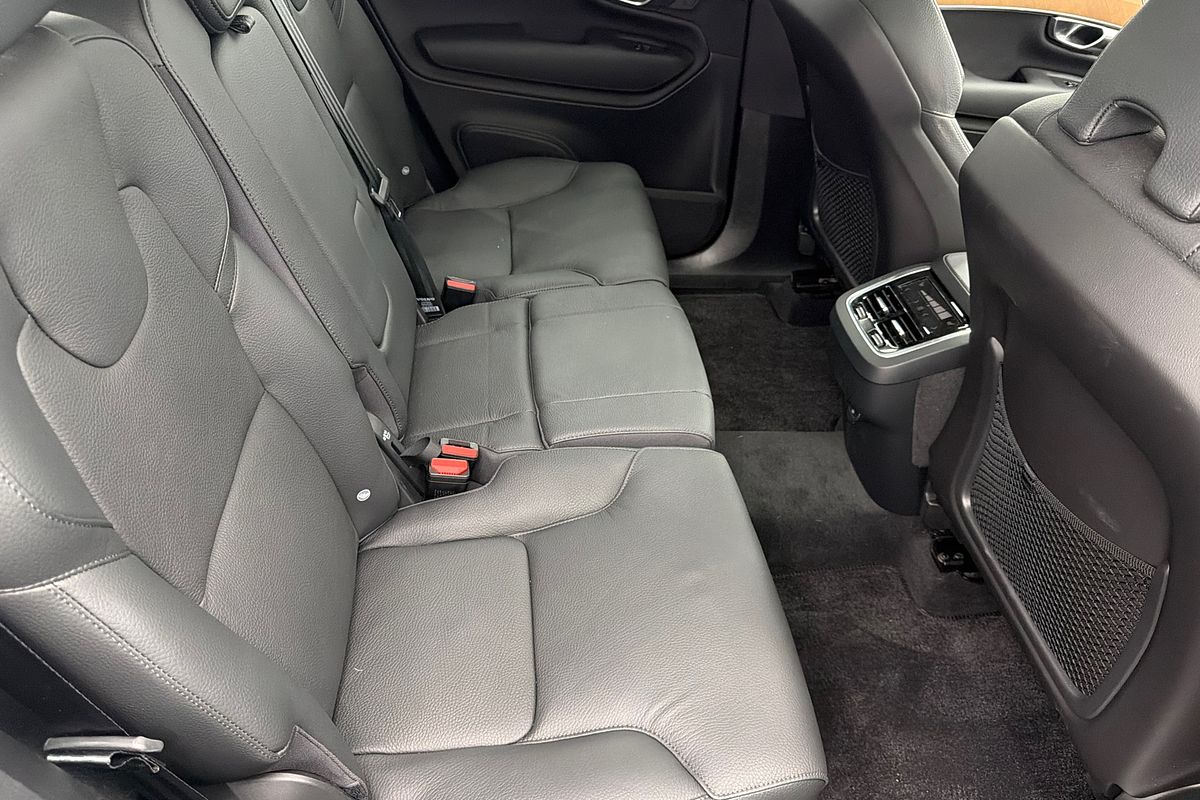 2023 Volvo XC90 Ultimate B6 Bright