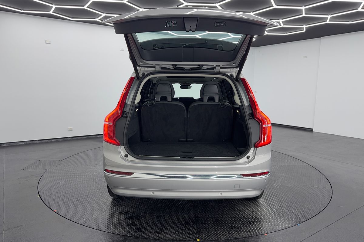 2023 Volvo XC90 Ultimate B6 Bright