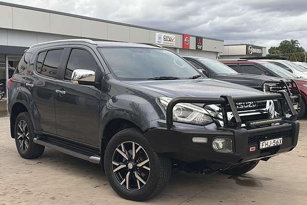 2019 Isuzu MU-X LS-T