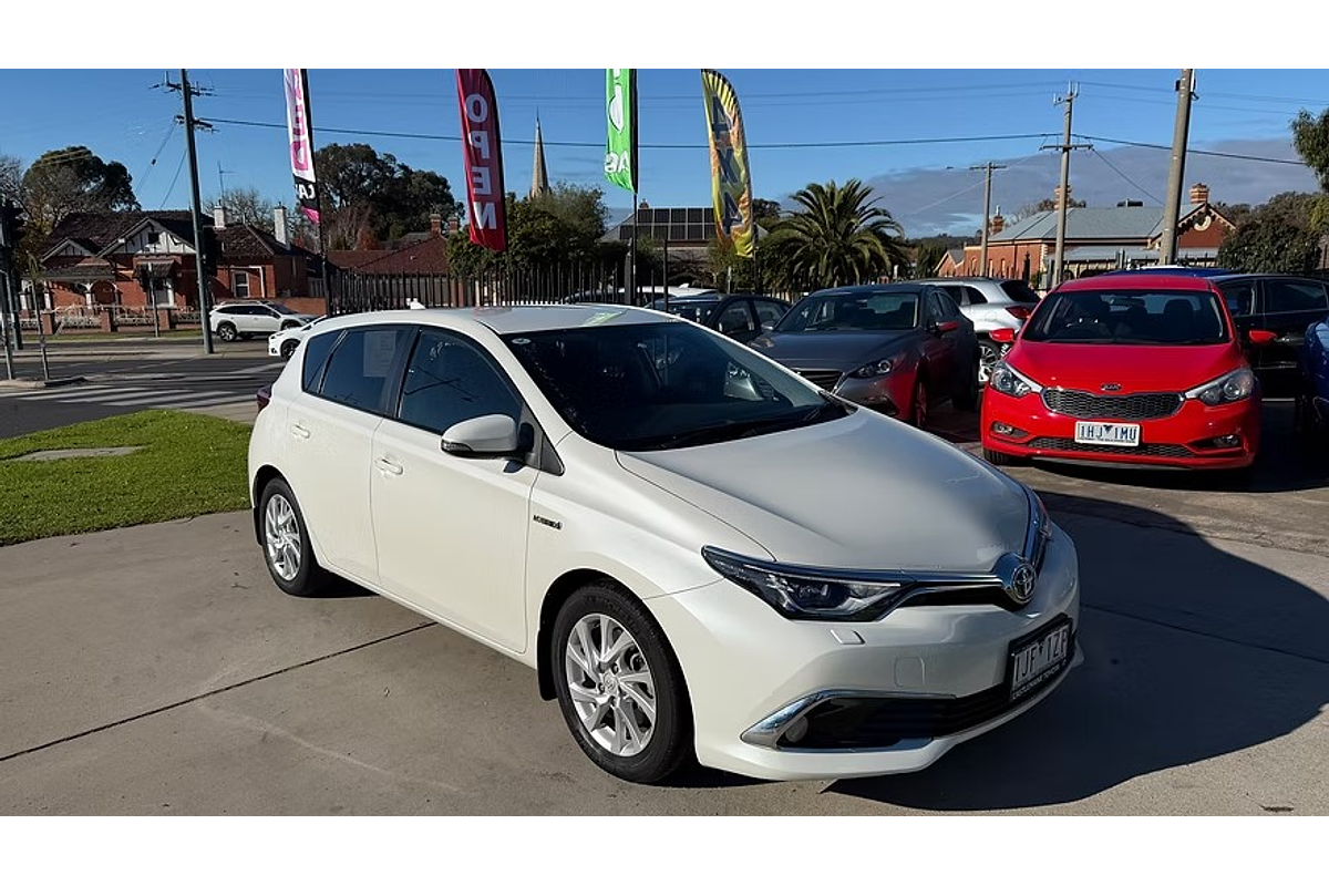 2016 Toyota Corolla Hybrid ZWE186R