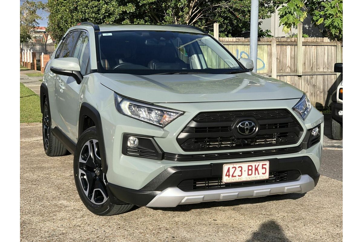 2021 Toyota RAV4 Edge AXAA54R