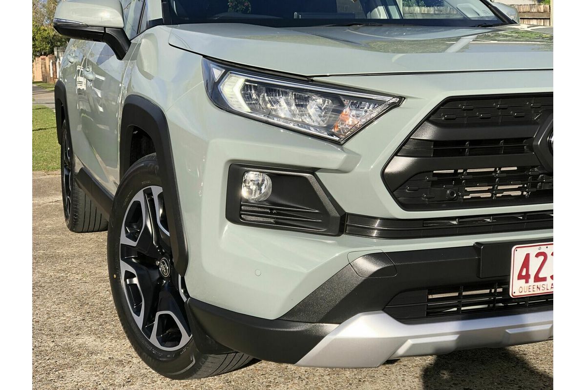 2021 Toyota RAV4 Edge AXAA54R