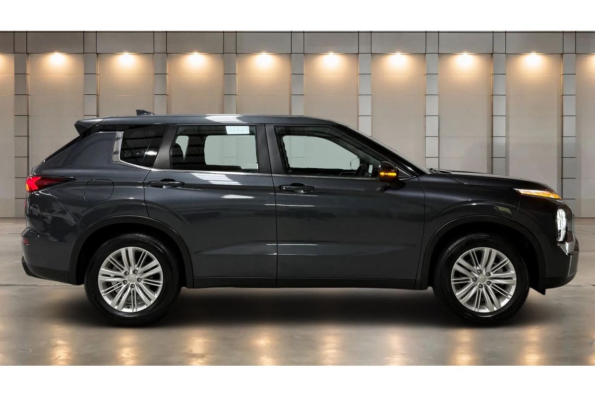2024 Mitsubishi Outlander ES ZM