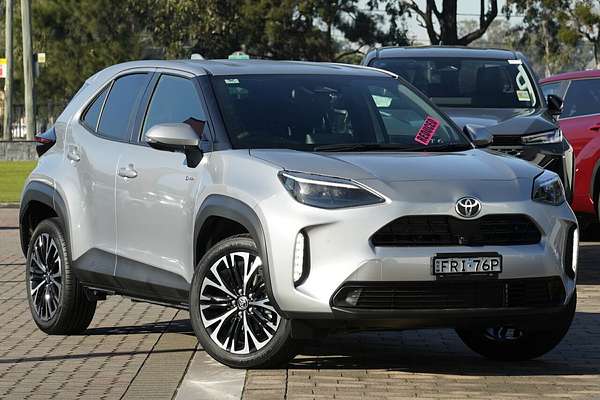 2025 Toyota Yaris Cross Urban MXPJ10R