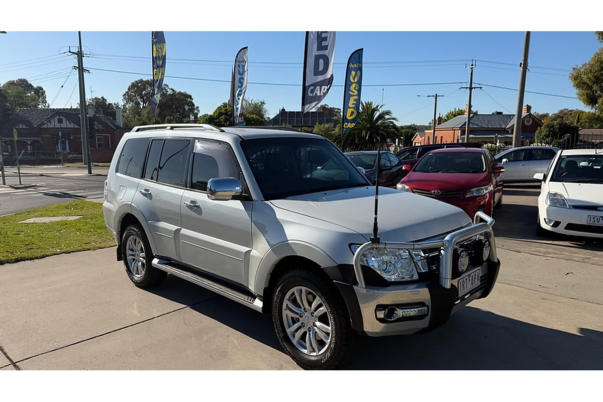 2015 Mitsubishi Pajero GLS NX