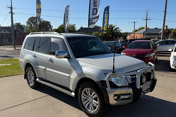 2015 Mitsubishi Pajero GLS NX