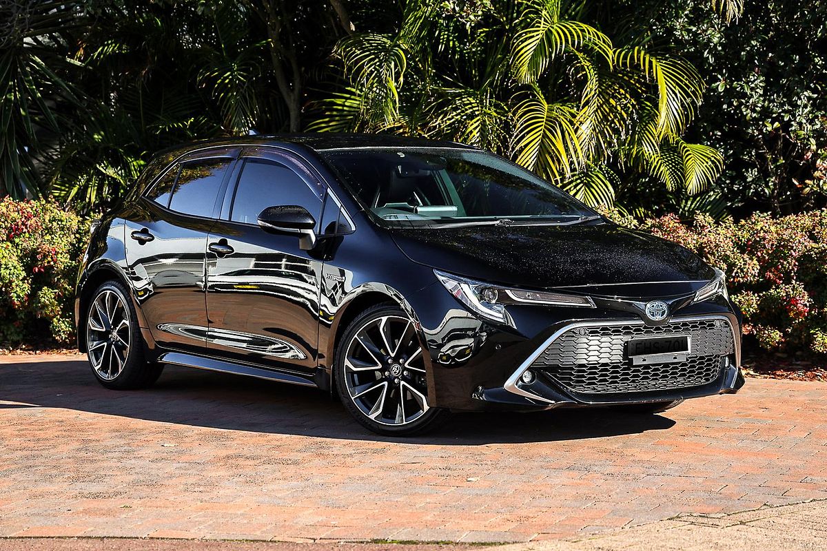 2020 Toyota Corolla ZR Hybrid ZWE211R