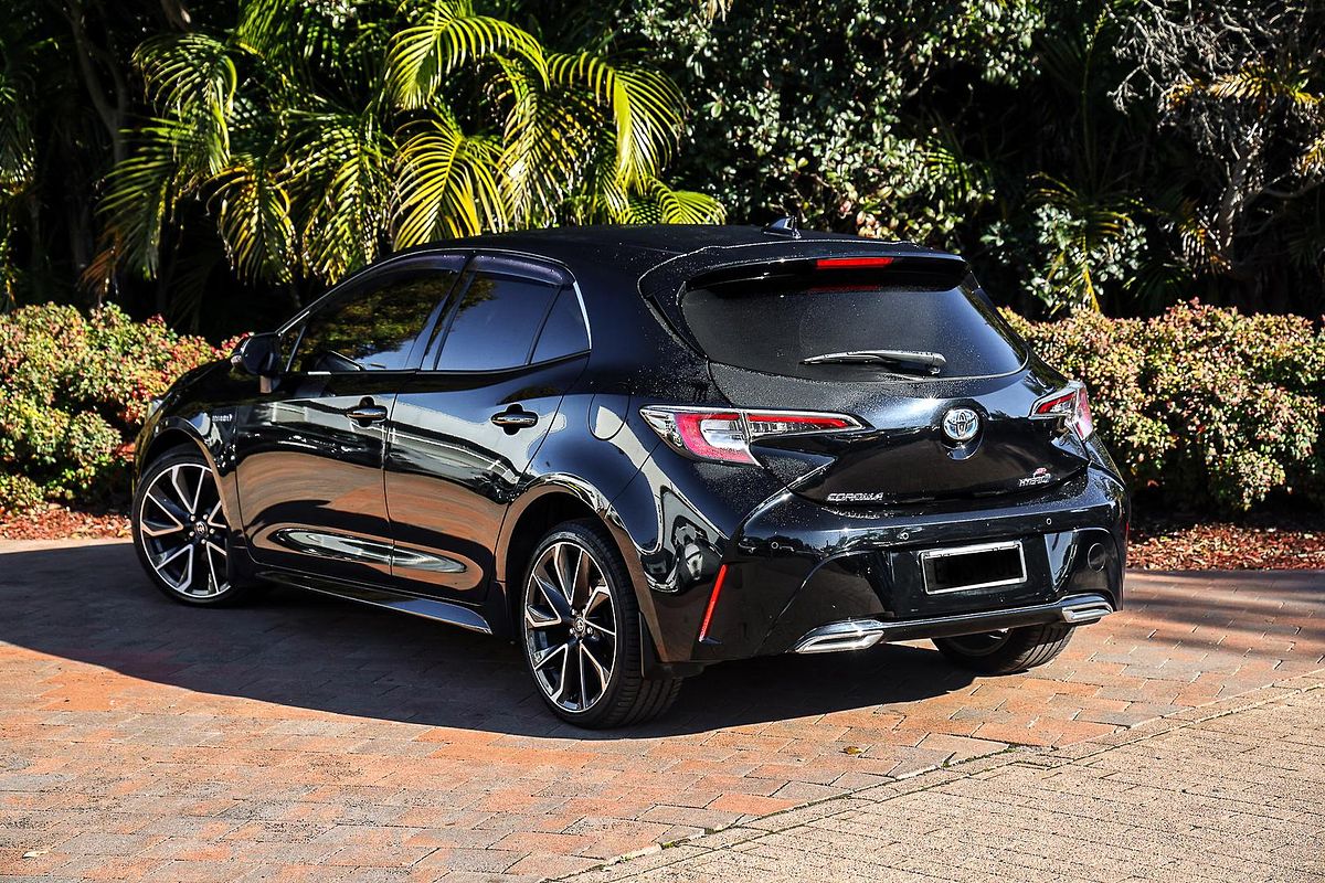 2020 Toyota Corolla ZR Hybrid ZWE211R