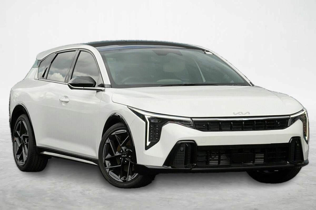 2025 Kia K4 GT-Line CL4m