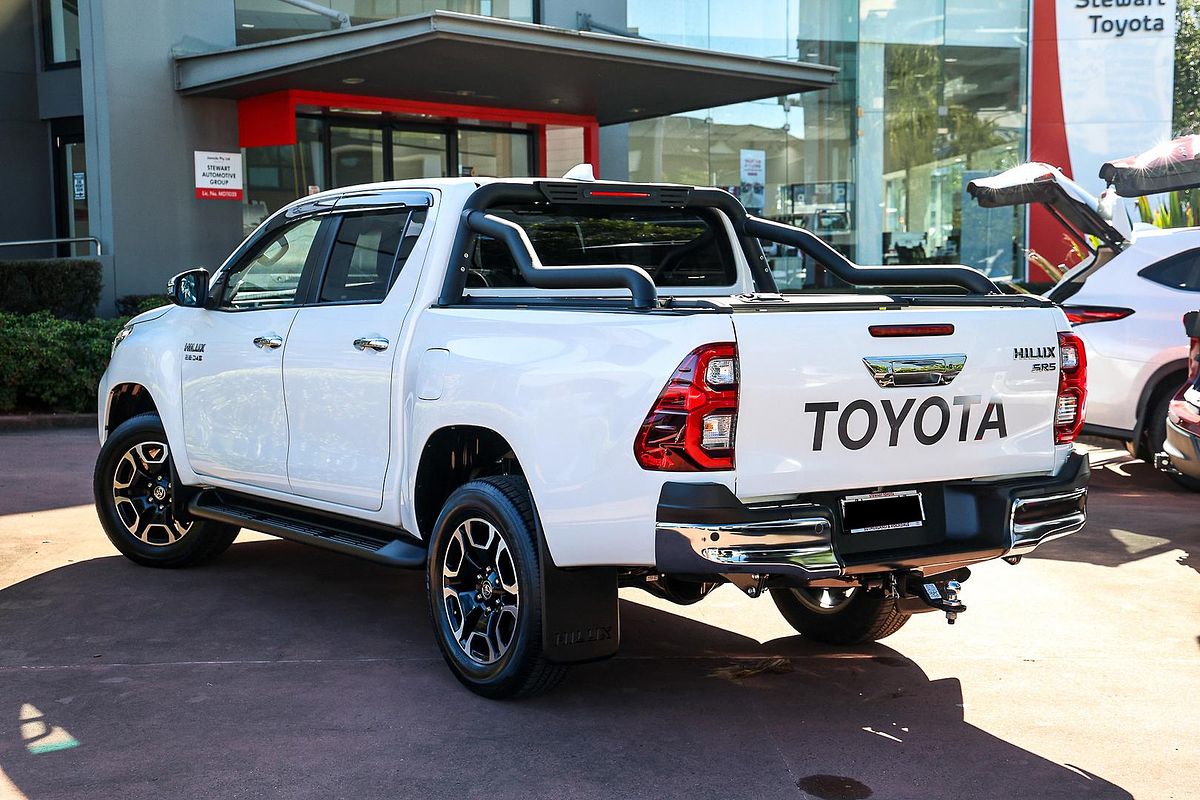 2023 Toyota Hilux SR5 GUN126R 4X4