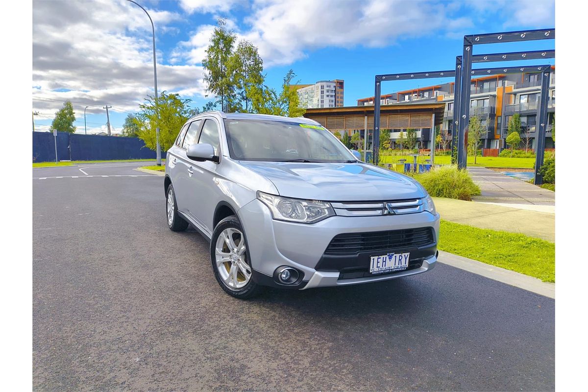 2014 Mitsubishi Outlander ES (4x2) ZJ MY14.5