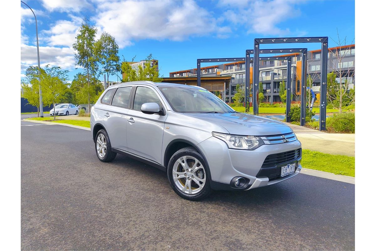 2014 Mitsubishi Outlander ES (4x2) ZJ MY14.5