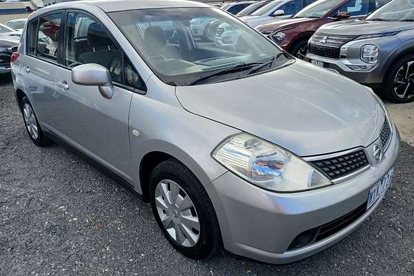 2008 Nissan Tiida ST C11