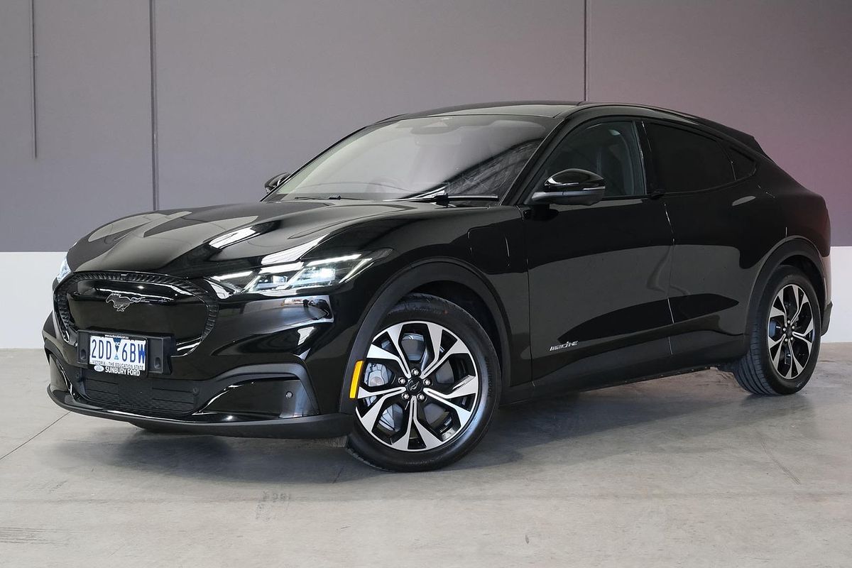2025 Ford Mustang Mach-E Select