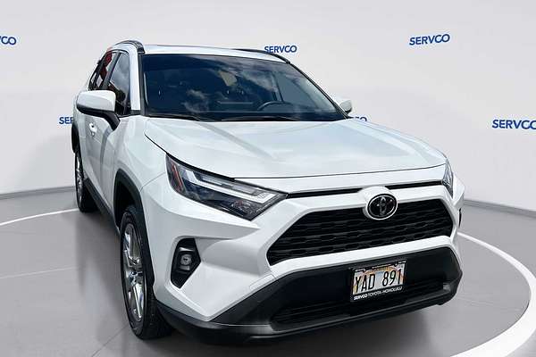 2025 Toyota RAV4 XLE Premium