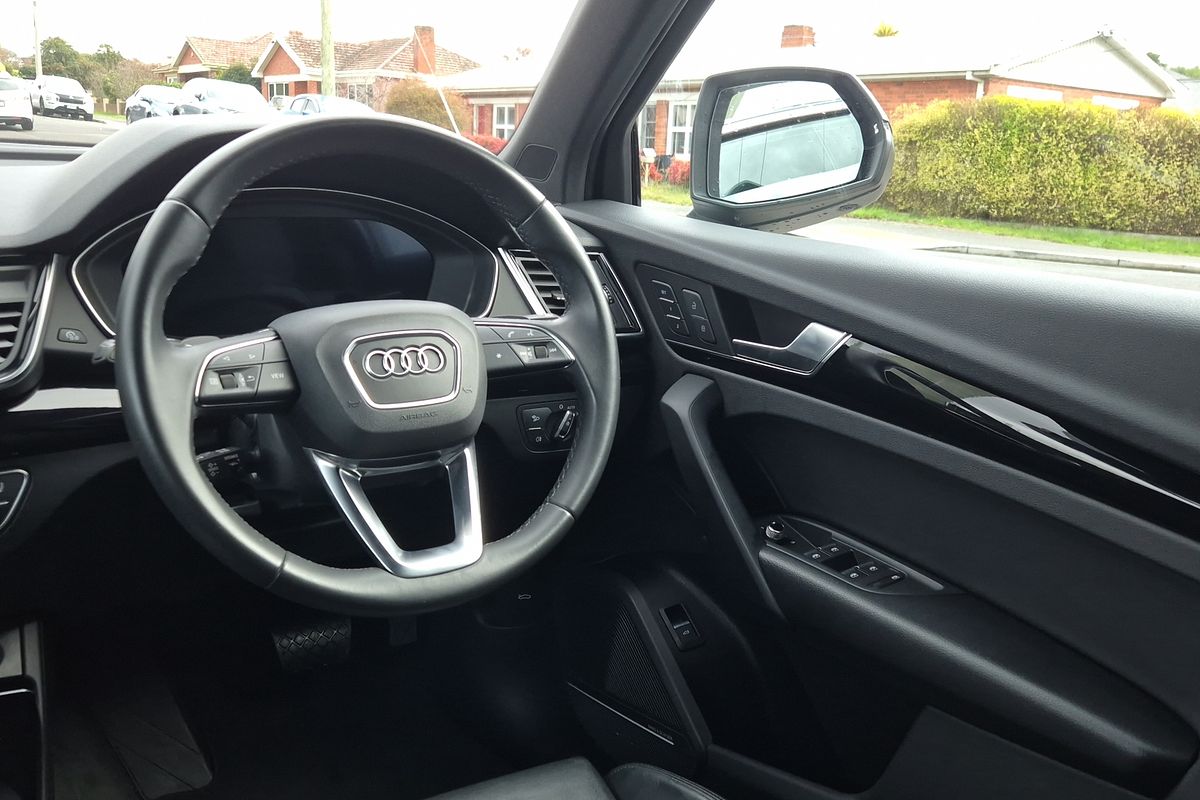 MY22 Audi Sportback 40 TDI quattro S line