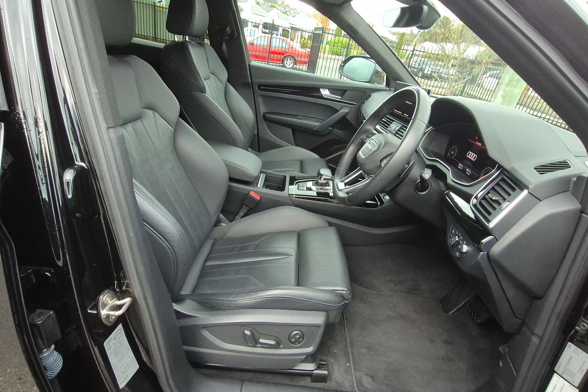 MY22 Audi Sportback 40 TDI quattro S line