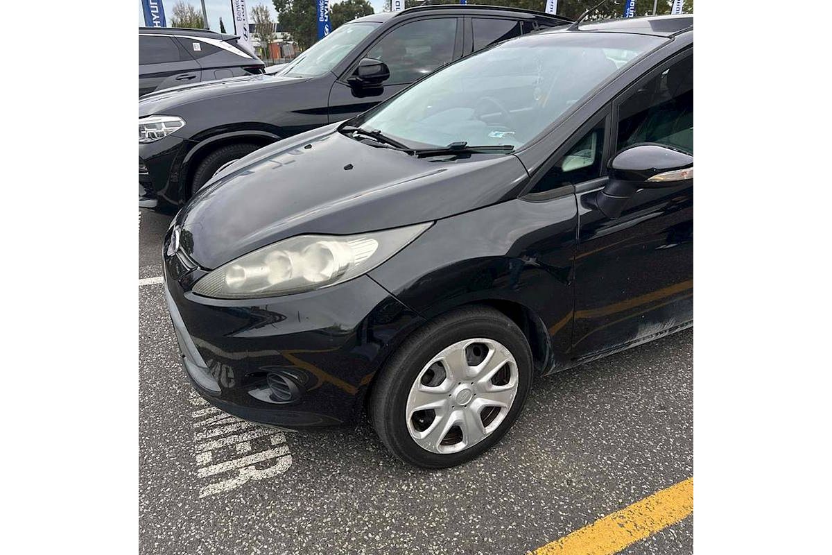 2011 Ford Fiesta CL WT