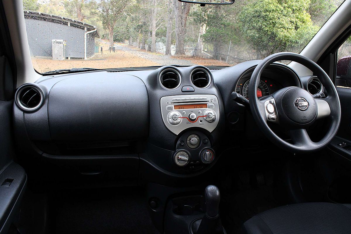 2012 Nissan Micra ST K13