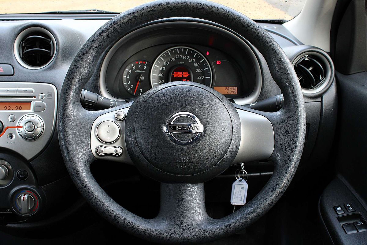 2012 Nissan Micra ST K13