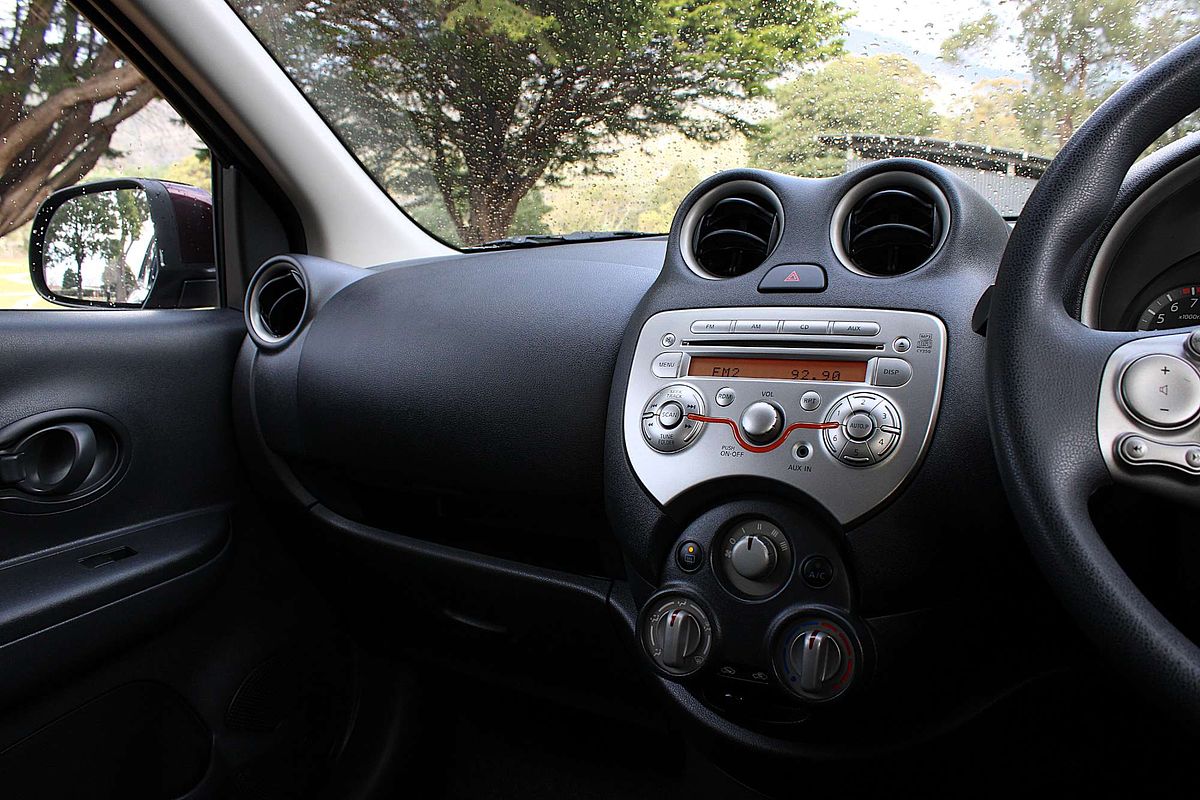 2012 Nissan Micra ST K13