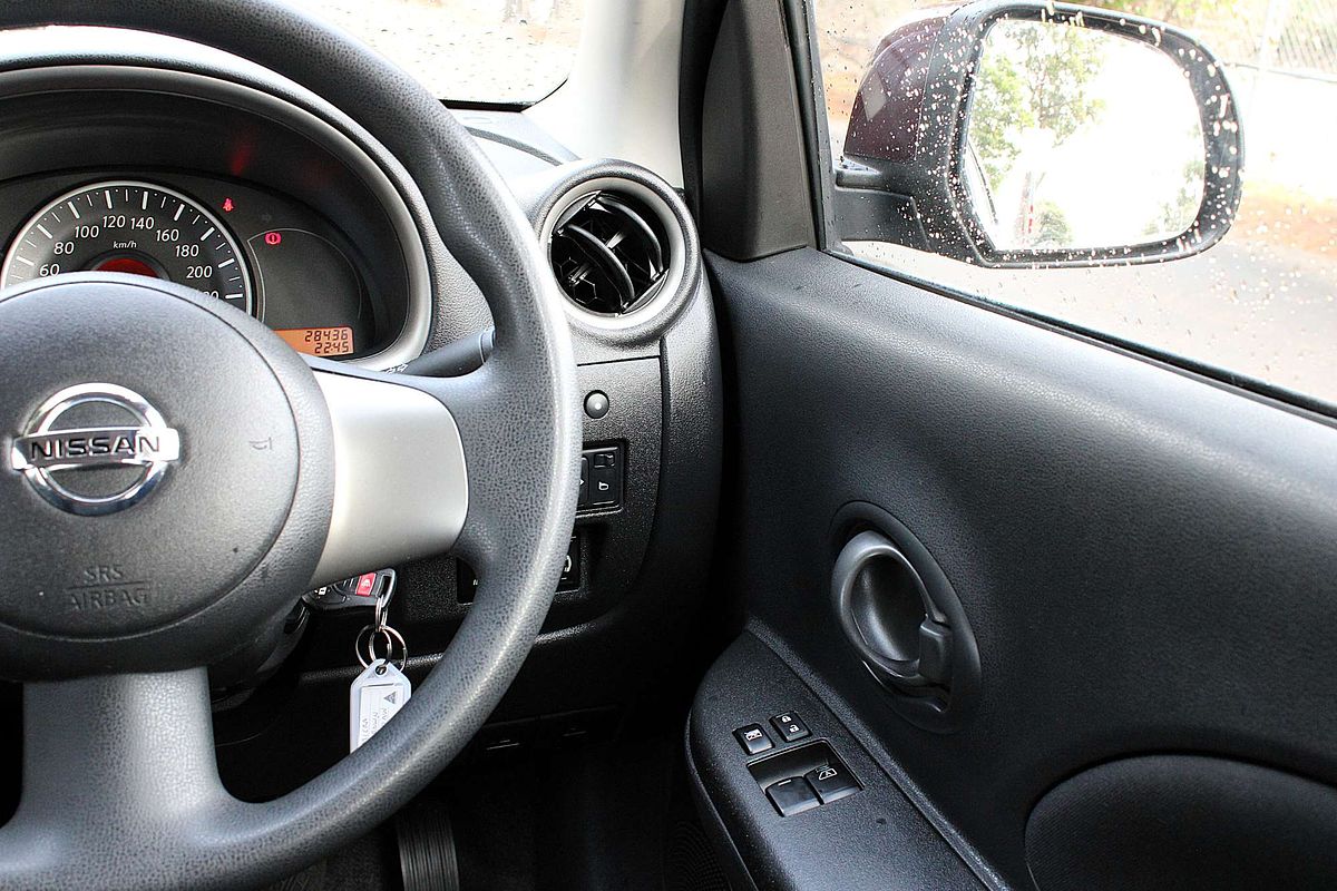 2012 Nissan Micra ST K13
