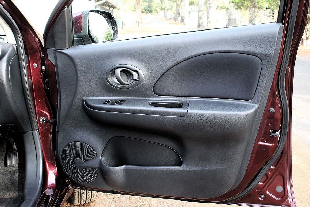 2012 Nissan Micra ST K13
