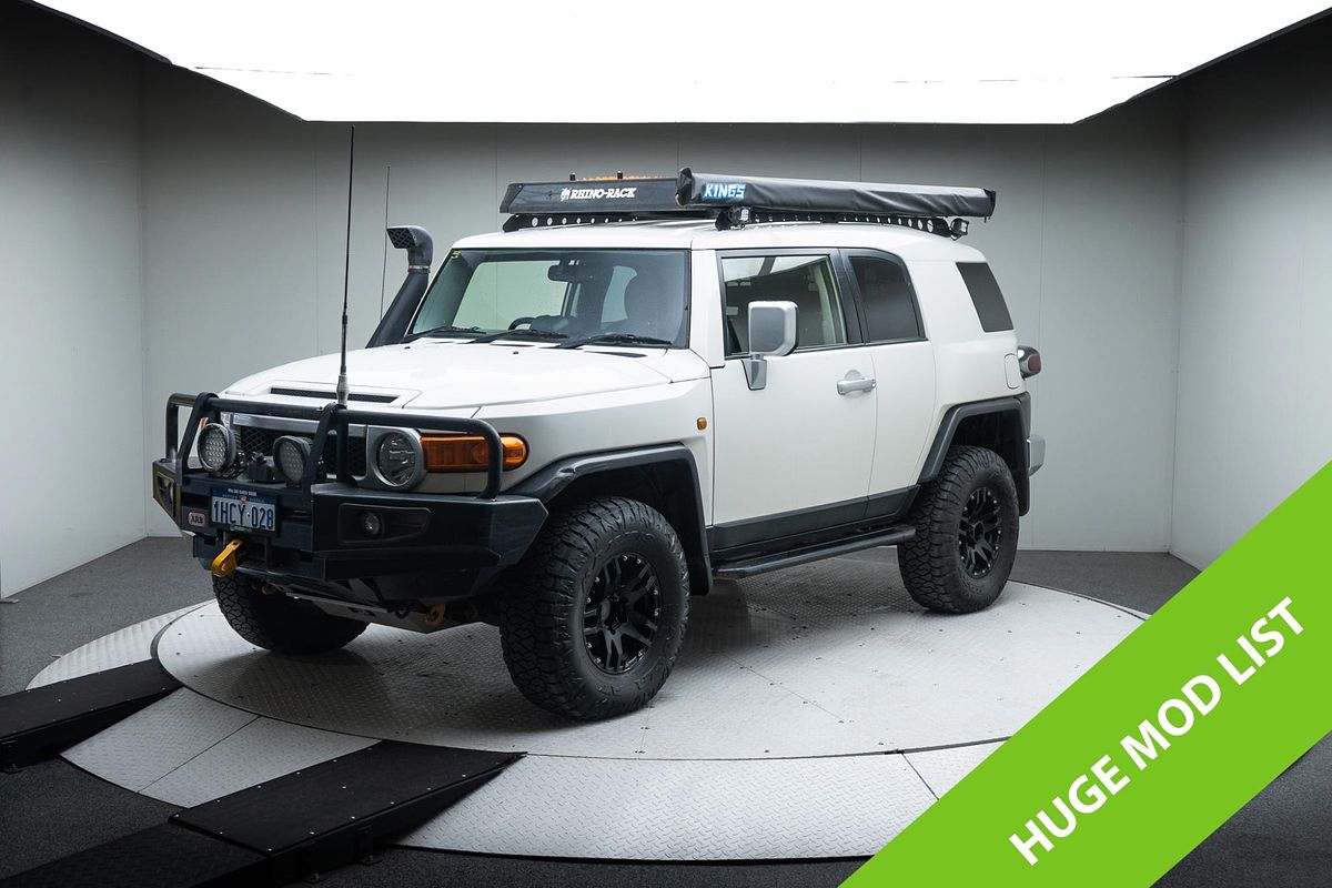 2014 Toyota FJ Cruiser GSJ15R