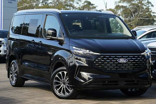2025 Ford Tourneo Titanium X AV SWB