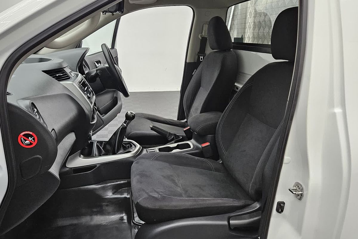 2018 Nissan Navara RX D23 Series 2 Rear Wheel Drive