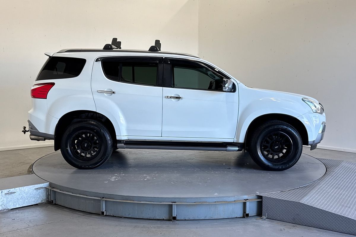 2019 Isuzu MU-X LS-T (4x2) UC MY18