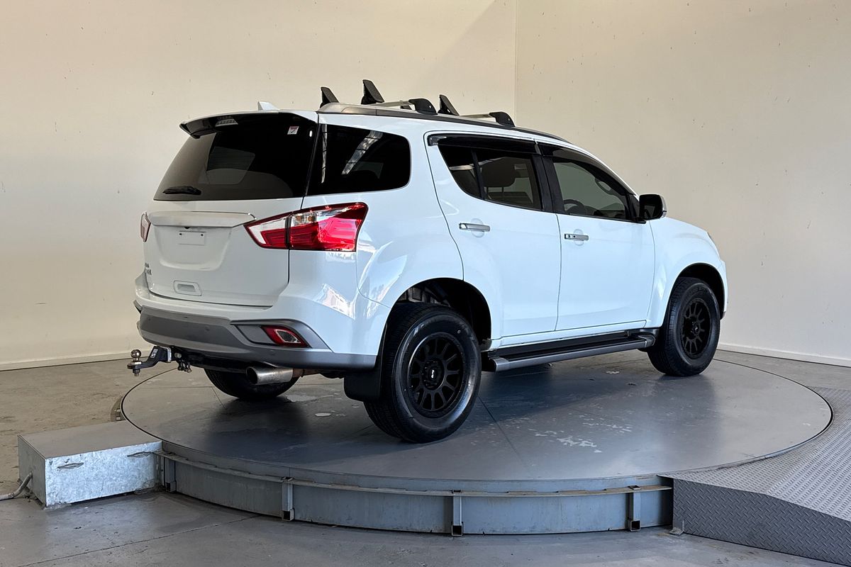 2019 Isuzu MU-X LS-T (4x2) UC MY18