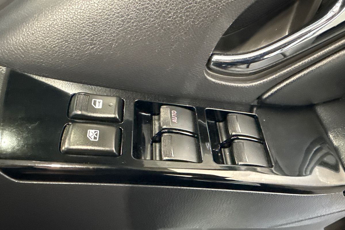 2019 Isuzu MU-X LS-T (4x2) UC MY18