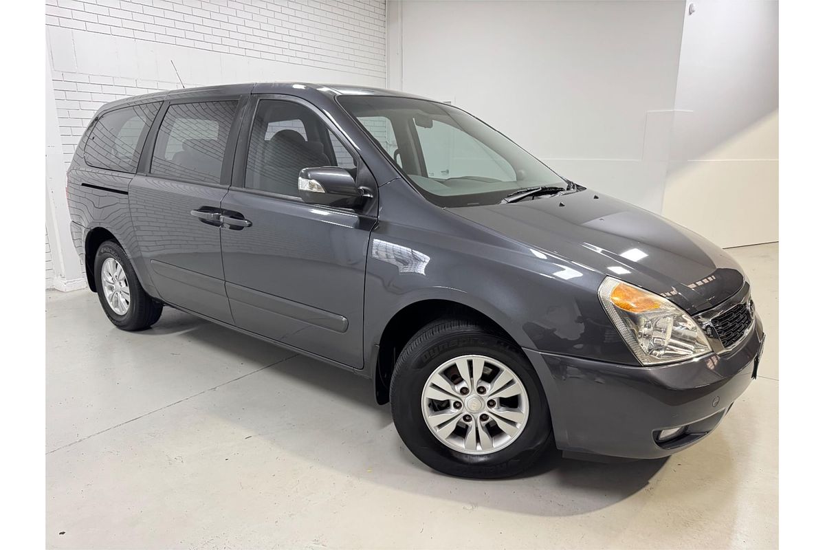 2012 Kia Carnival