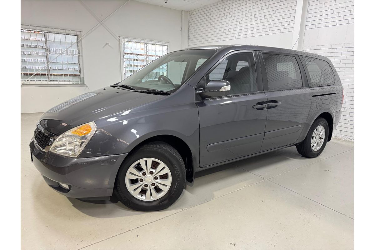 2012 Kia Carnival