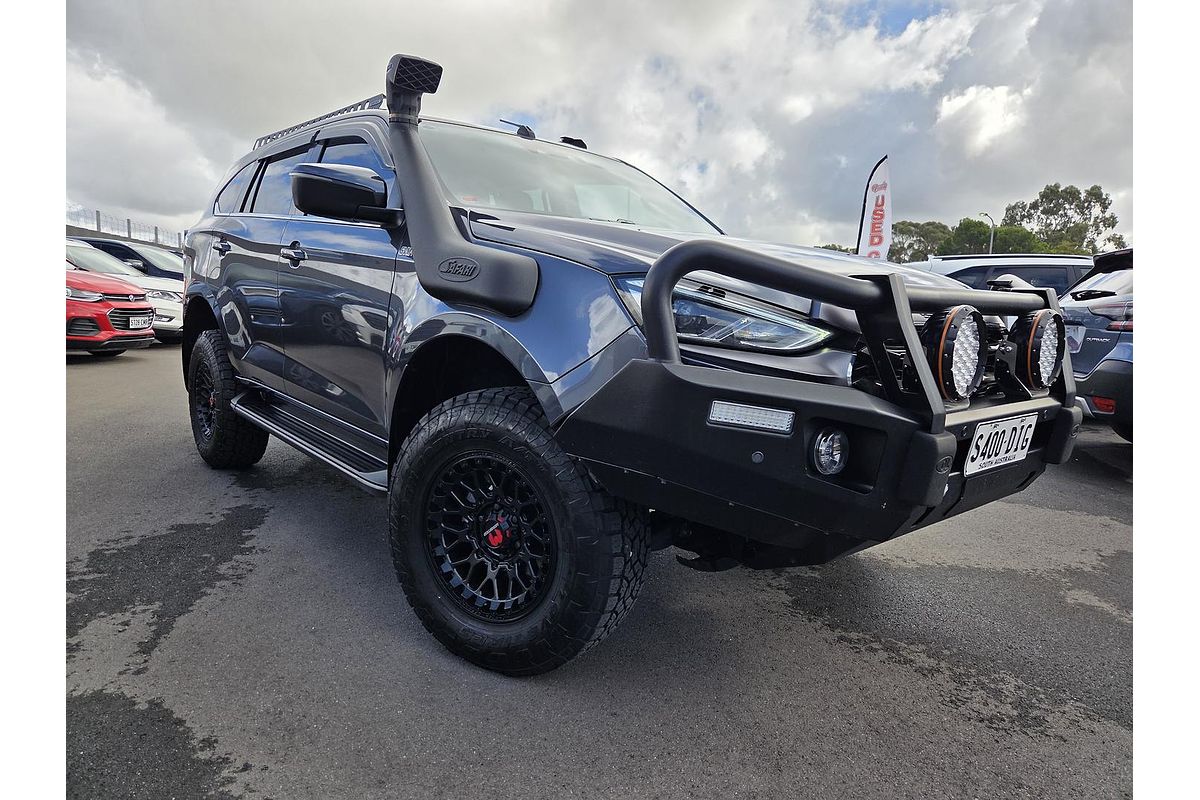 2024 Isuzu MU-X LS-T