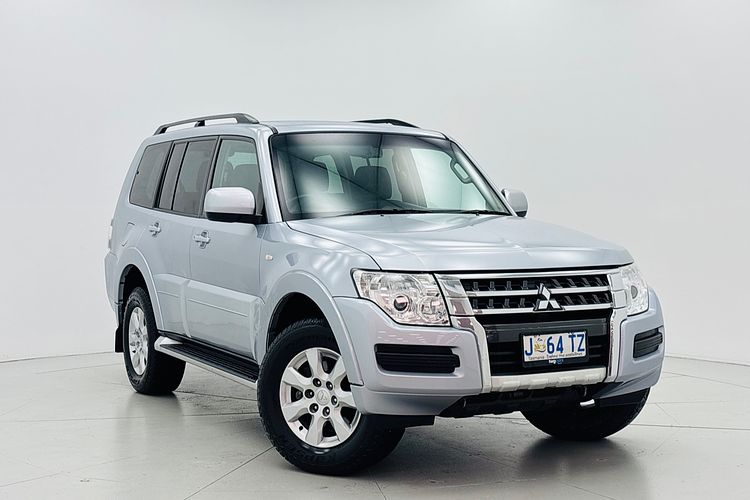 2017 Mitsubishi Pajero GLX NX