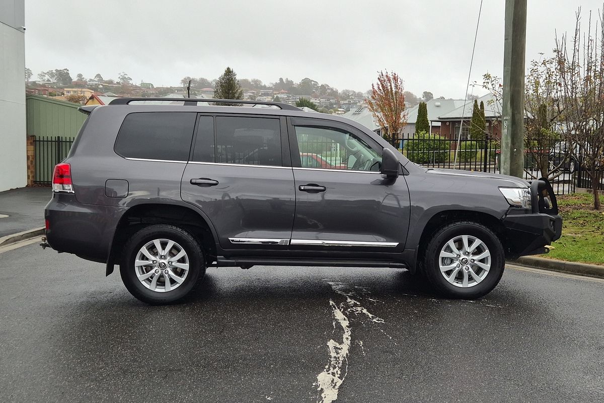 2020 Toyota Landcruiser Sahara VDJ200R
