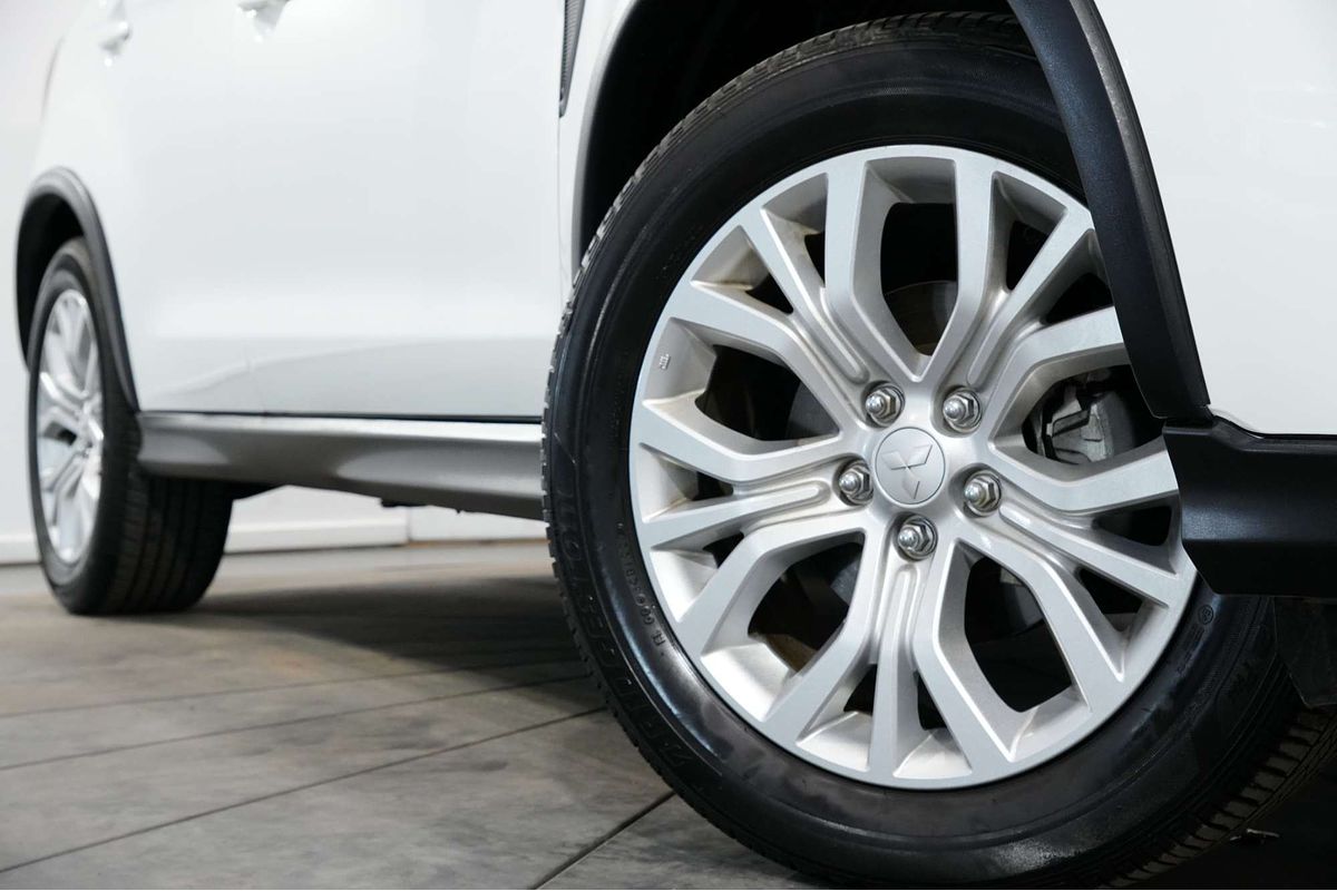 2023 Mitsubishi ASX ES XD