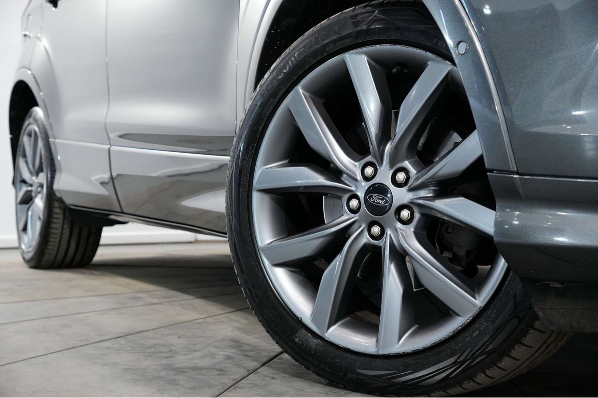 2019 Ford Escape ST-Line ZG