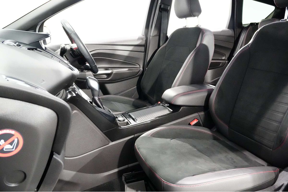 2019 Ford Escape ST-Line ZG