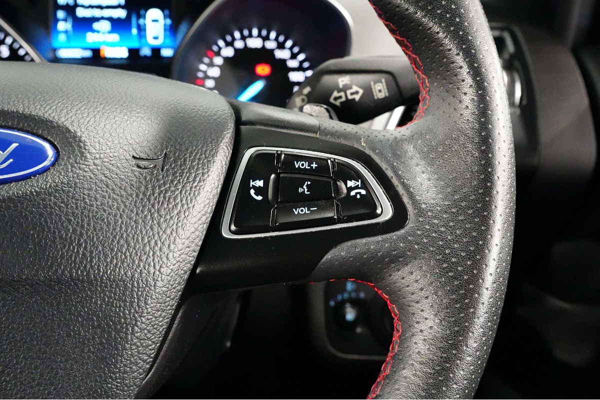 2019 Ford Escape ST-Line ZG