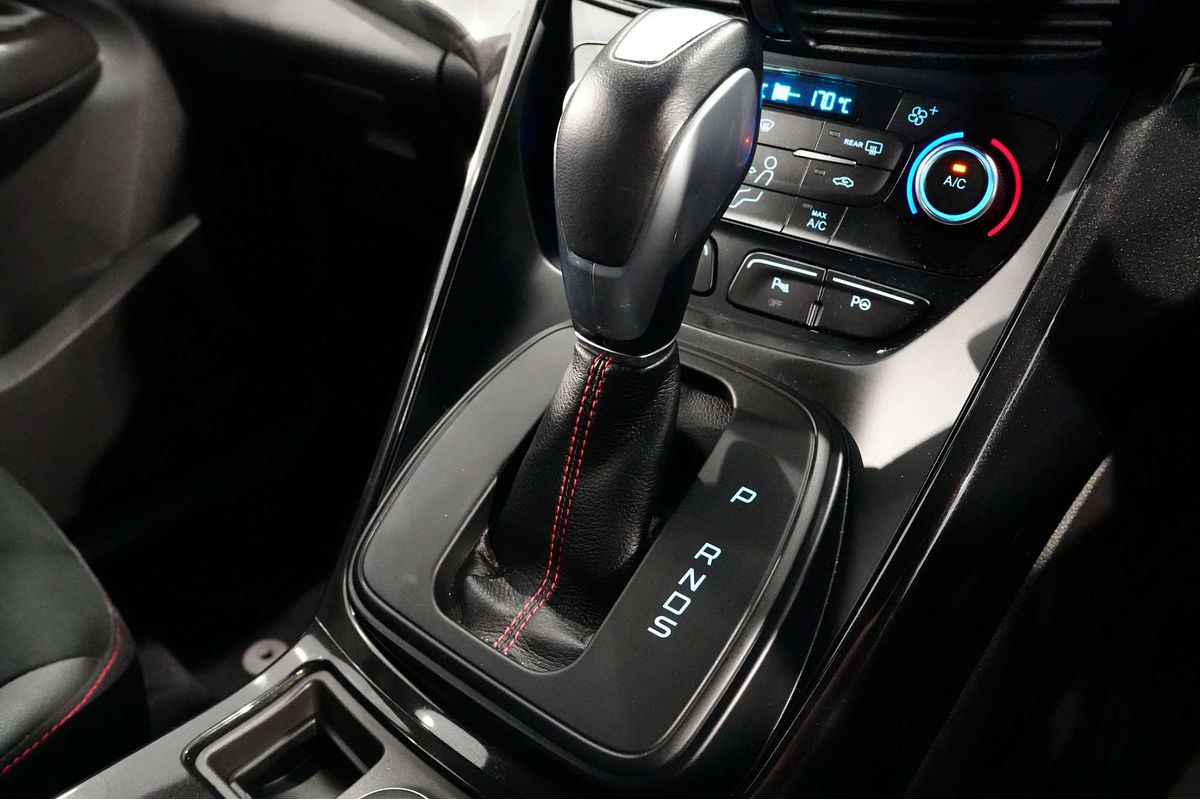 2019 Ford Escape ST-Line ZG