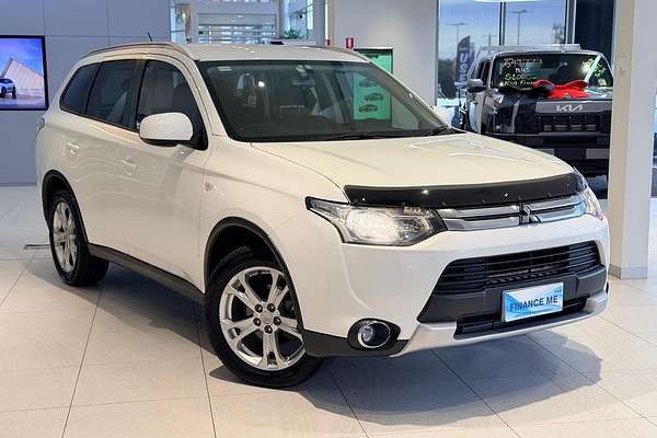 2014 Mitsubishi Outlander ES ZJ