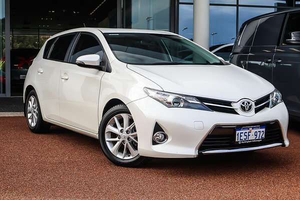2015 Toyota Corolla Ascent Sport ZRE182R