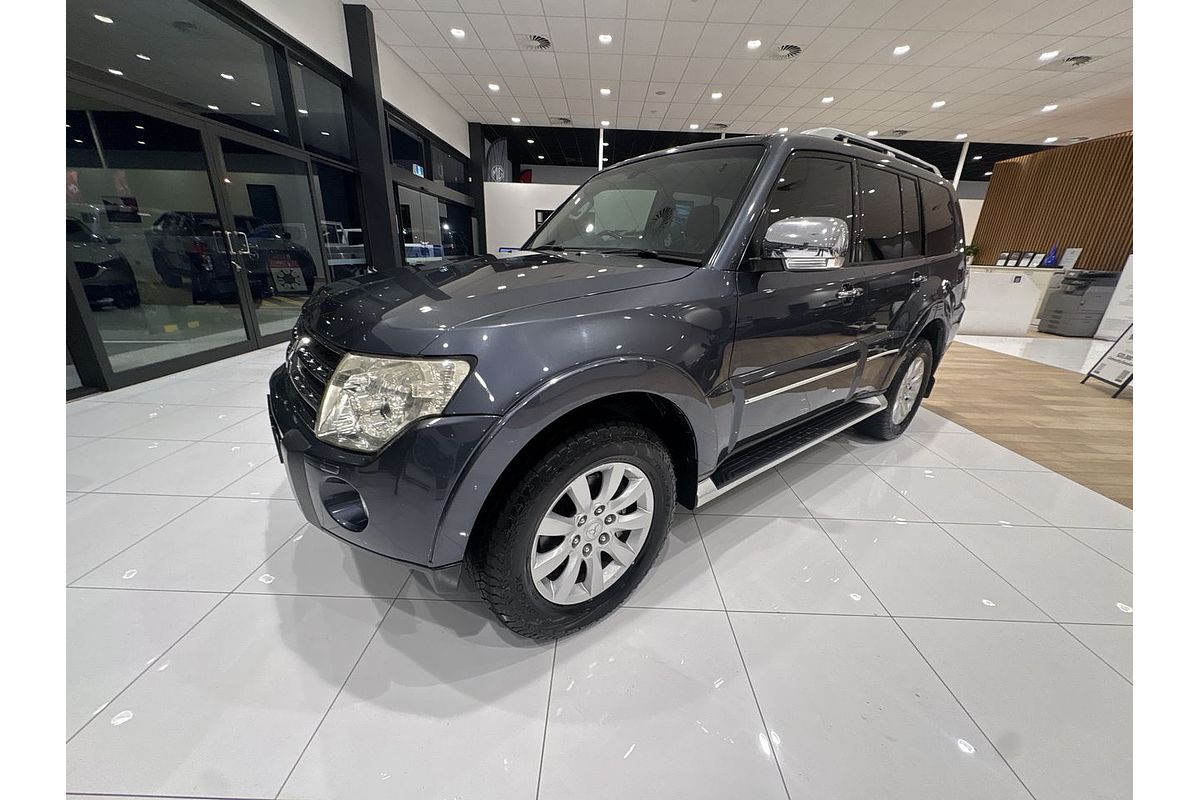2009 Mitsubishi Pajero Exceed NT
