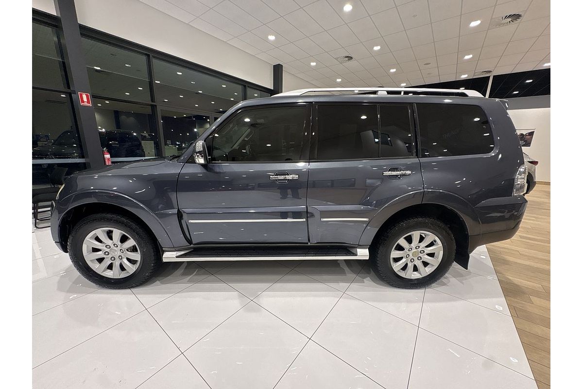 2009 Mitsubishi Pajero Exceed NT